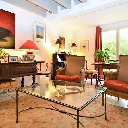 Ferienhaus Lovely In