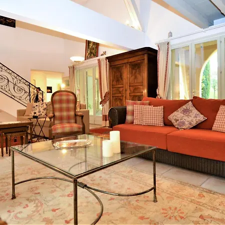 Ferienhaus Lovely In *